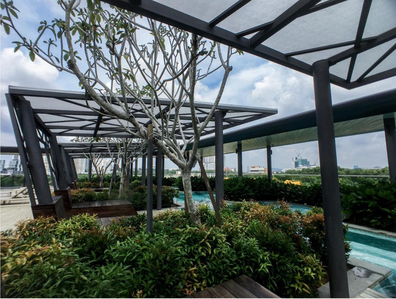 סיברג'איה Cozy Kanvas Soho Suites מראה חיצוני תמונה